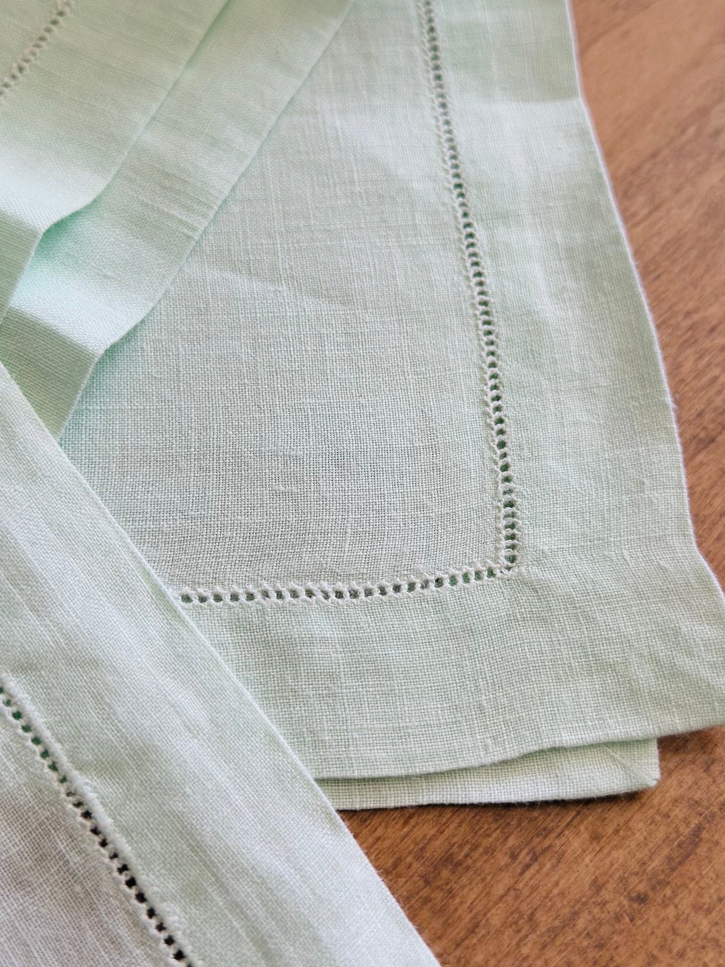 Vintage Green Linen Tablecloth w/4 Napkins