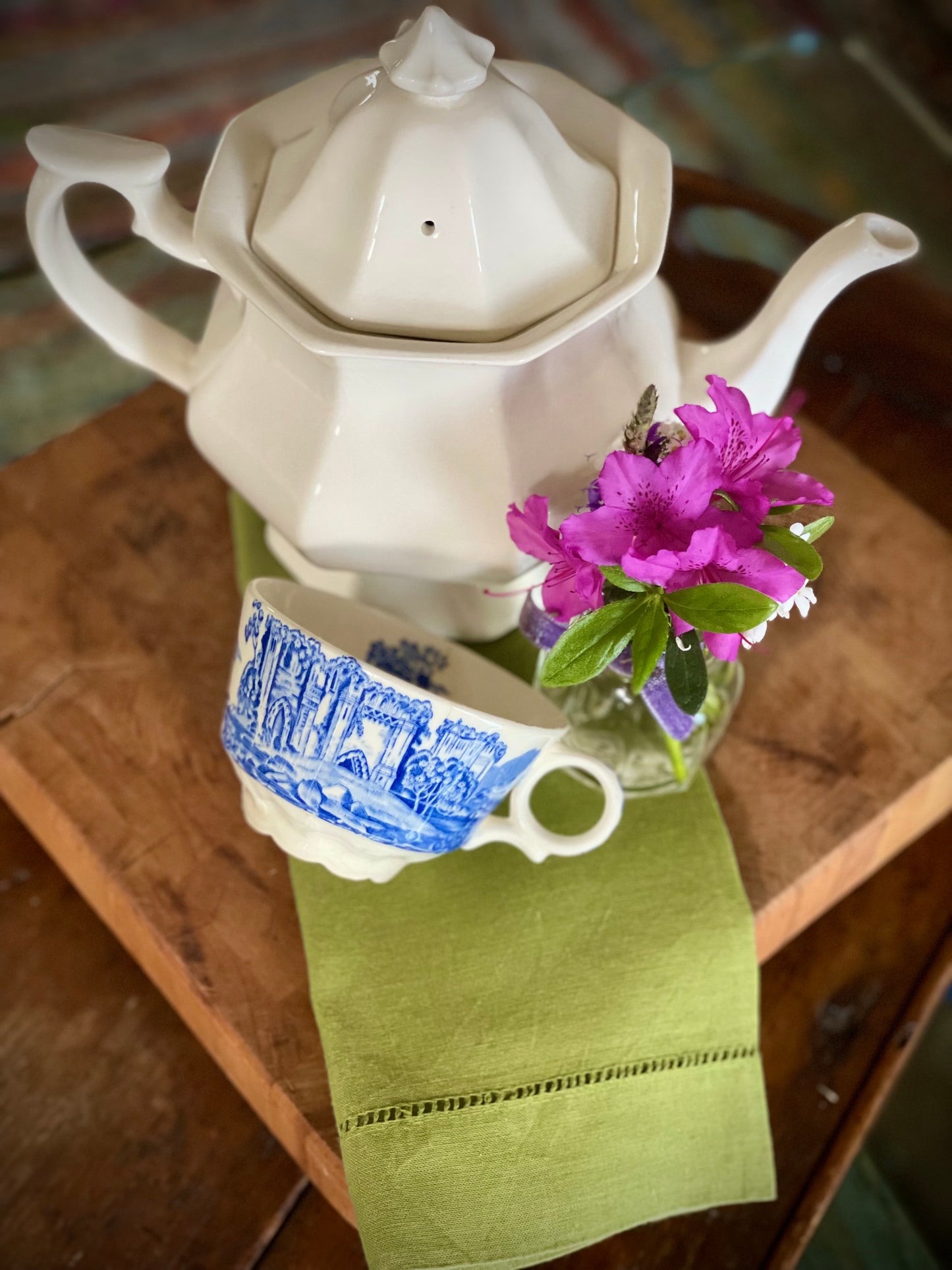 English Ironstone Tea Pot
